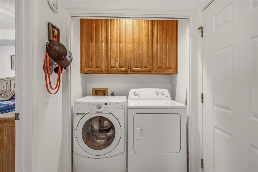 4527 S Keller Road Property Photo 13