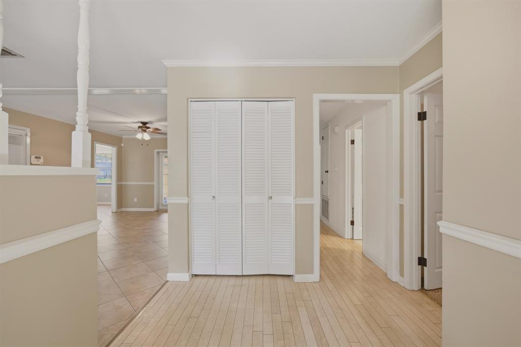 9401 Garfield Drive Property Photo 6