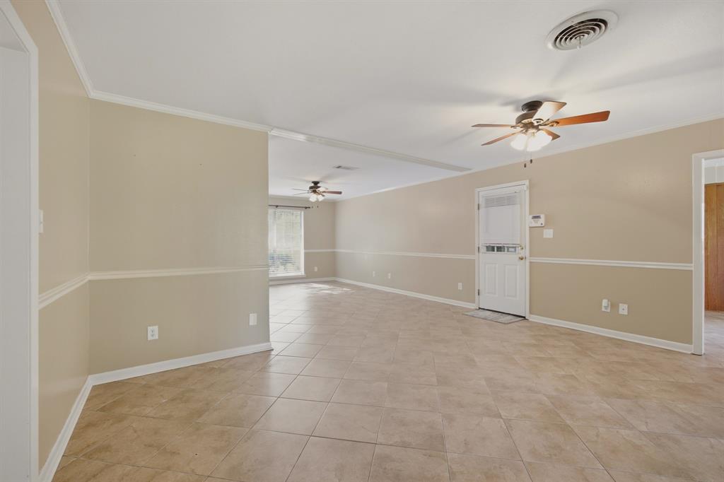 9401 Garfield Drive Property Photo 10