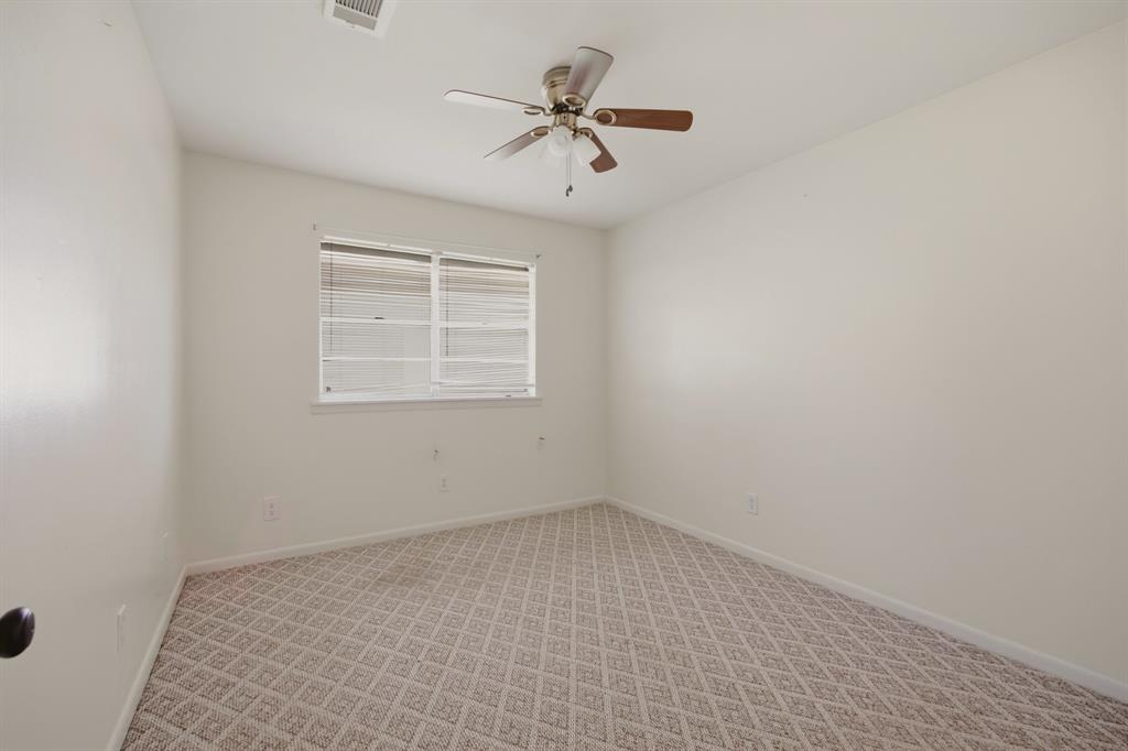 9401 Garfield Drive Property Photo 15