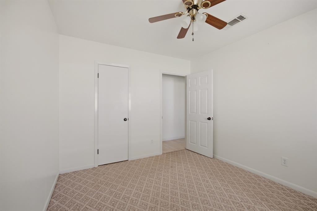 9401 Garfield Drive Property Photo 17
