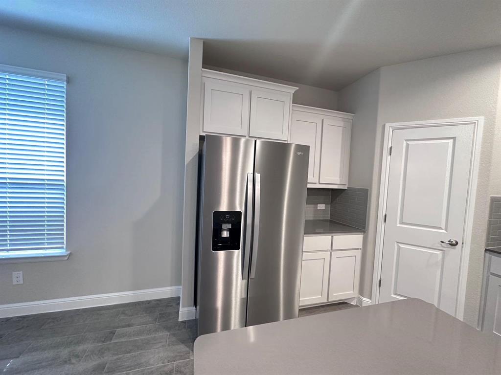1049 Kirkham Way Property Photo 6