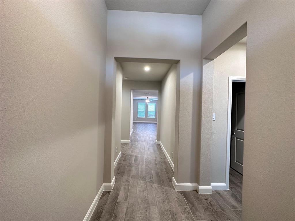 1049 Kirkham Way Property Photo 8
