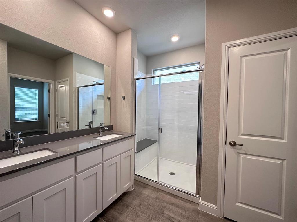 1049 Kirkham Way Property Photo 16