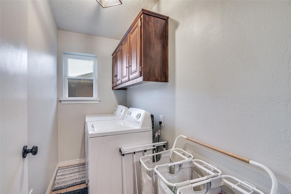 708 Stoneybrook Drive Property Photo 22