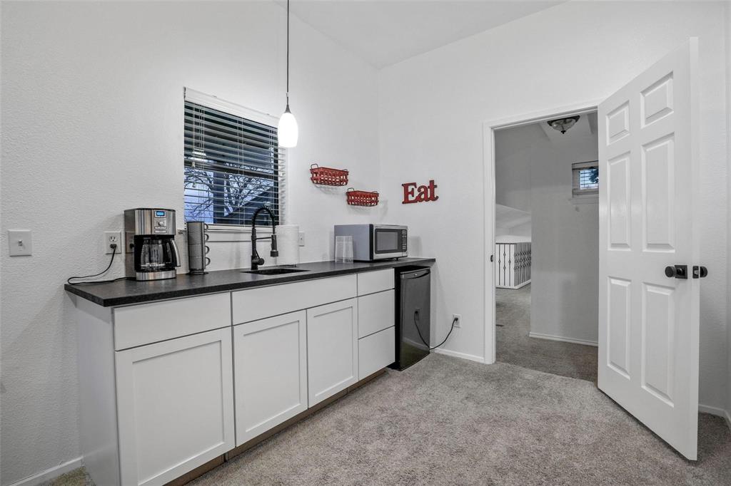 1510 Hillcrest Boulevard Property Photo 32