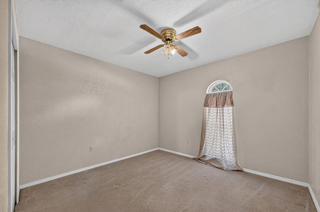 6220 Magnolia Lane Property Photo 6