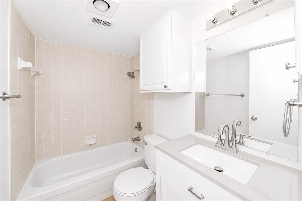 12921 Abrams Road 403 Property Photo 15