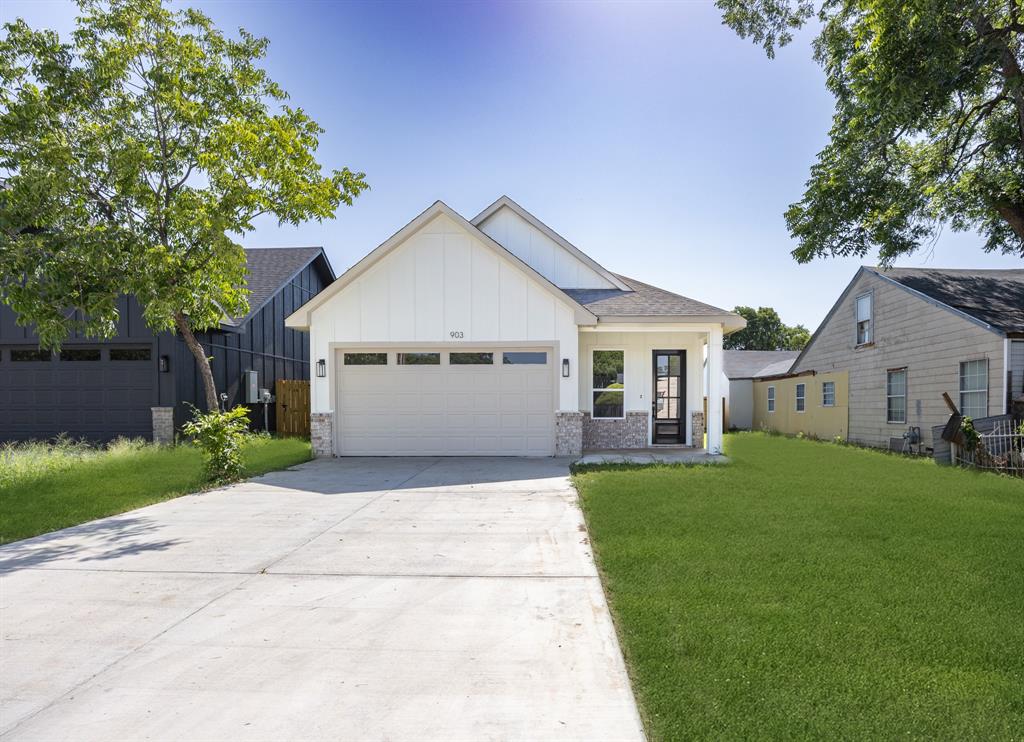 903 S Ayers Avenue Property Photo 1