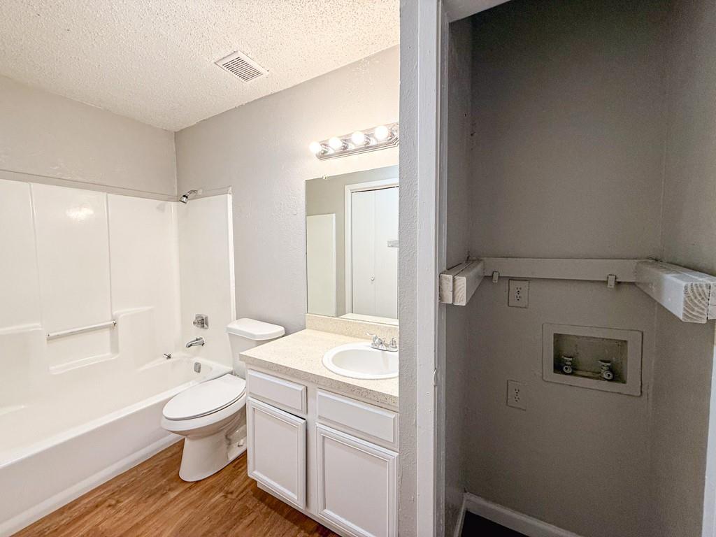 9696 Walnut Street 2013 Property Photo 11