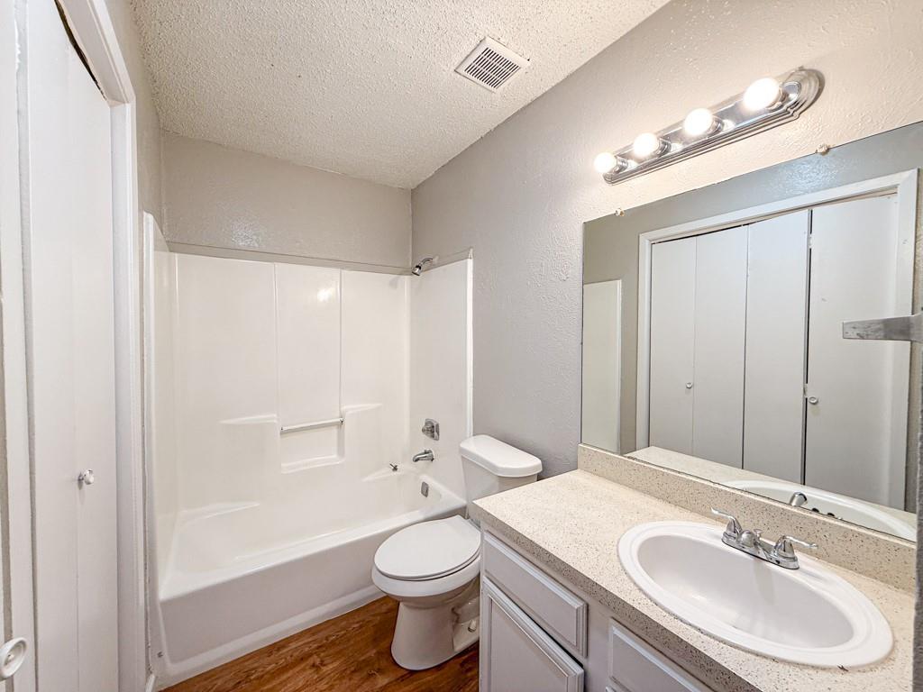 9696 Walnut Street 2013 Property Photo 12