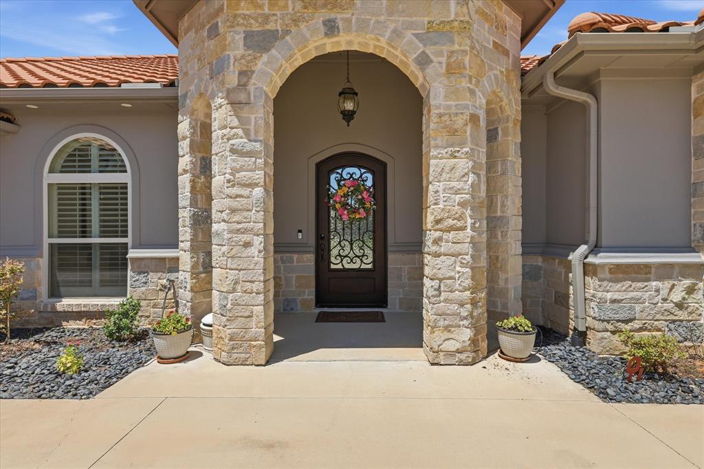 1616 Malibu Bay Court Property Photo 4