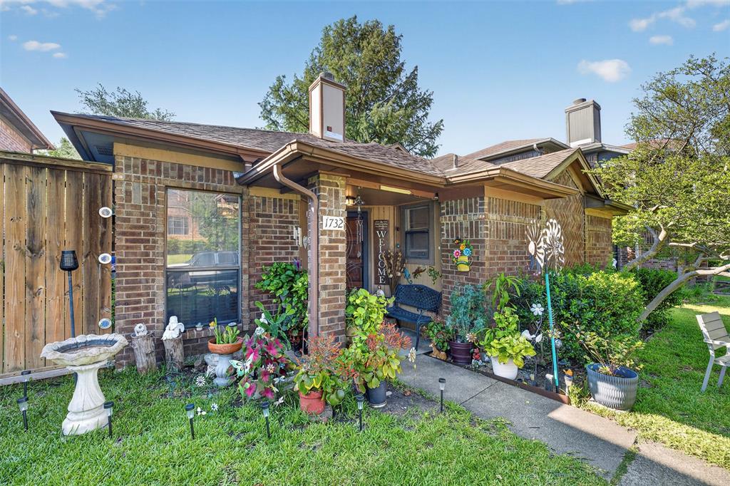 1732 Alameda Drive Property Photo 1