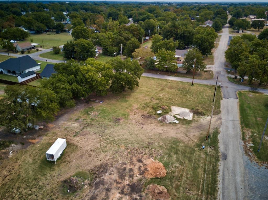 400 W Hunt Street Property Photo 6