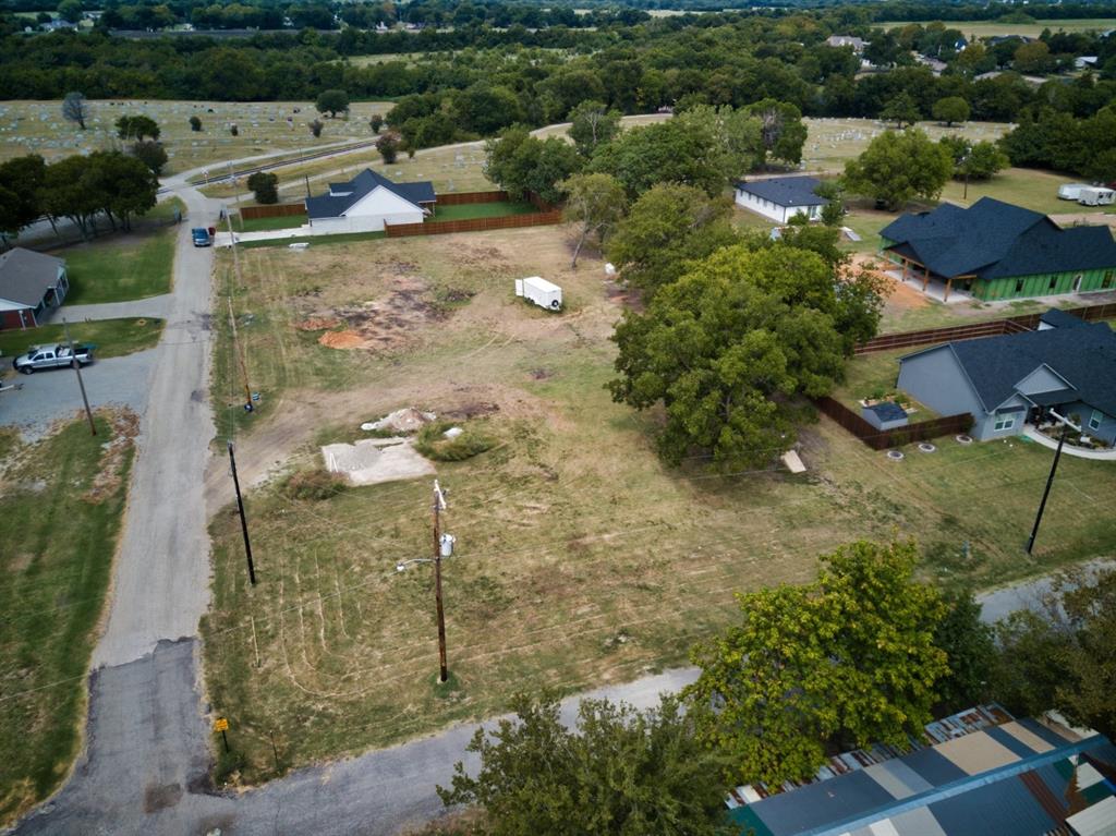 400 W Hunt Street Property Photo 9