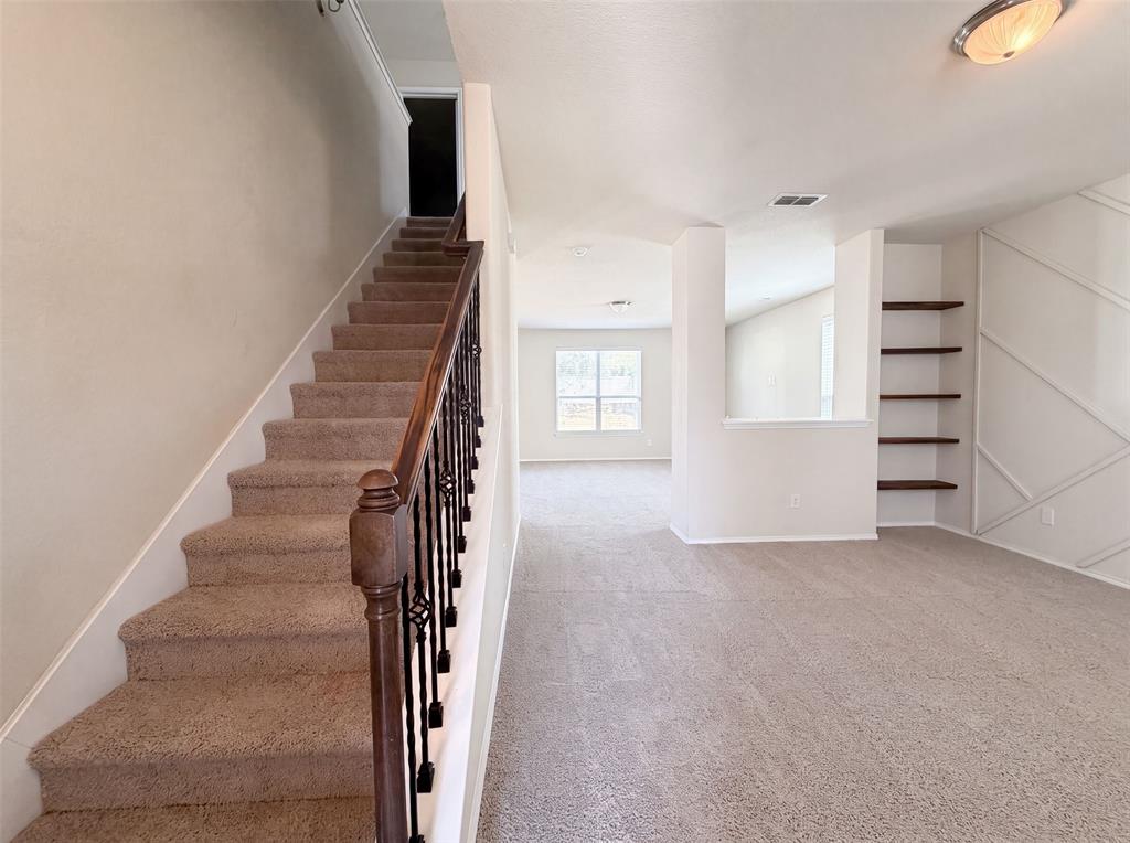 9201 Benevolent Court Property Photo 6