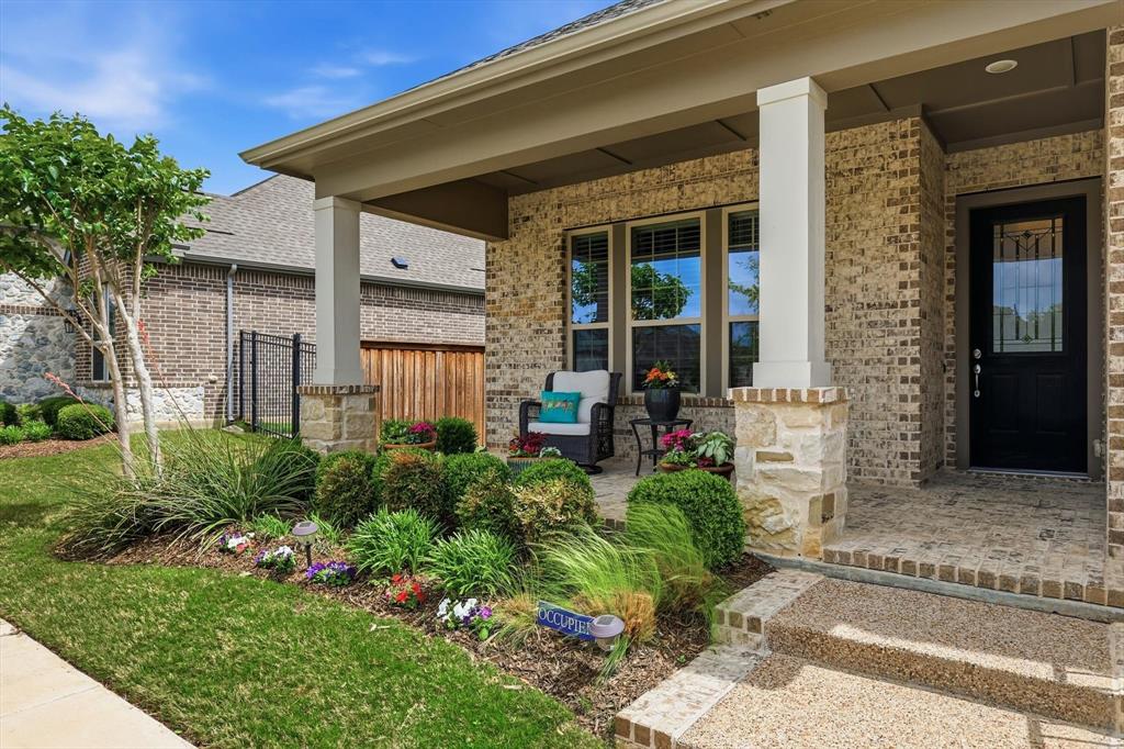4817 Beaver Creek Drive Property Photo 2