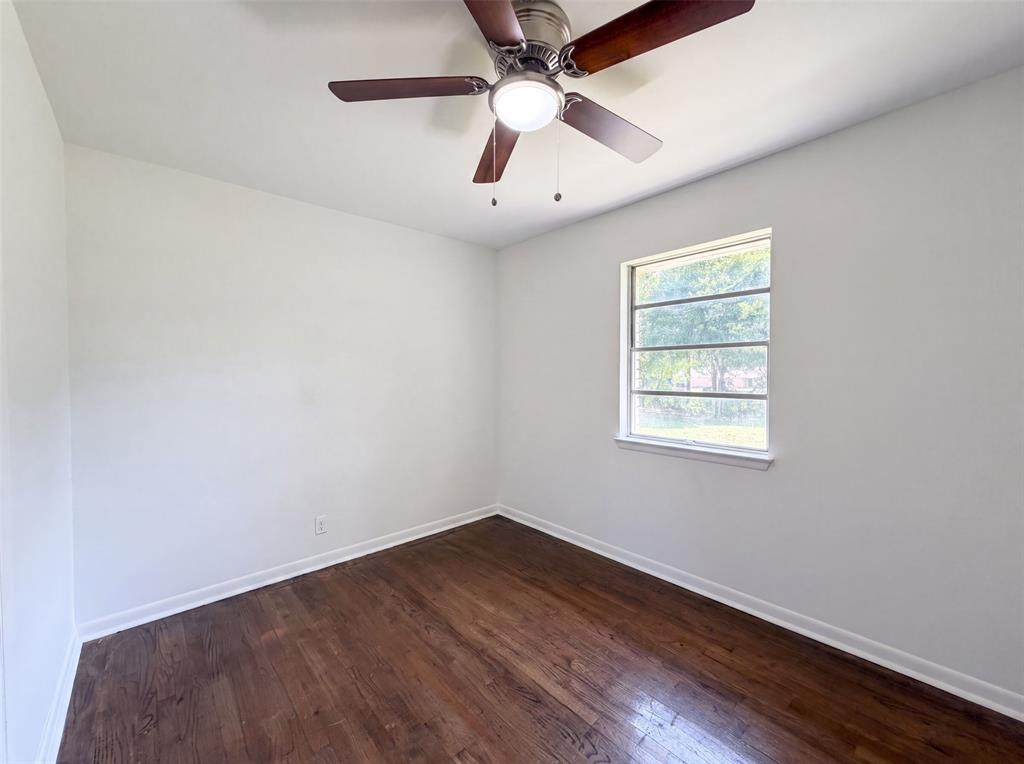 1213 S Ridgeway Drive Property Photo 11