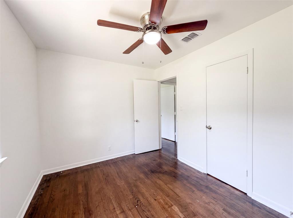1213 S Ridgeway Drive Property Photo 12