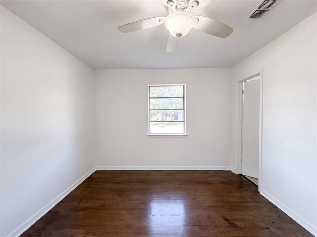 1213 S Ridgeway Drive Property Photo 14