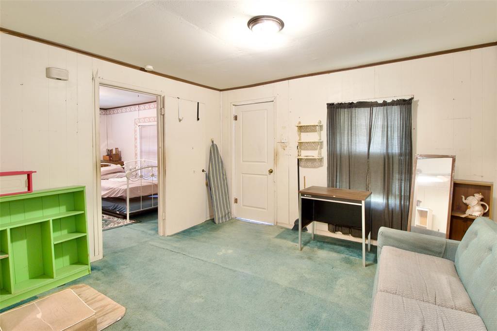 2015 N 12th Street Property Photo 8