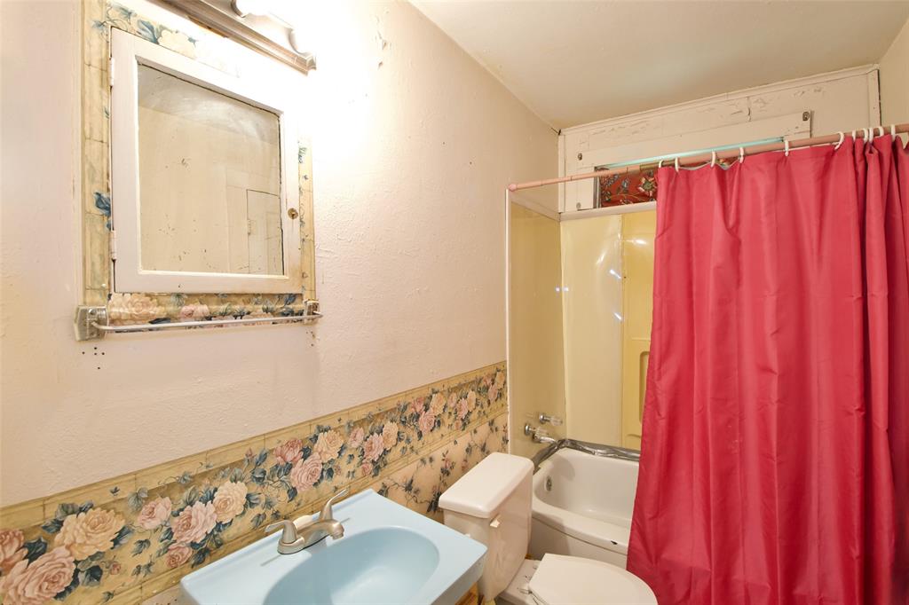 2015 N 12th Street Property Photo 11