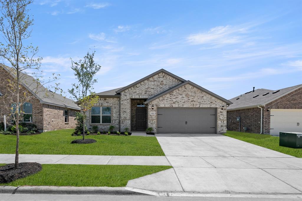 15012 Amantes Avenue Property Photo 1