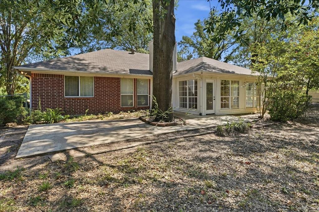 161 County Road 2232 Property Photo 8