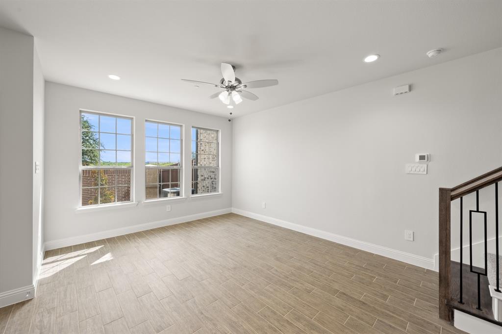 656 Sandiford Court Property Photo 16