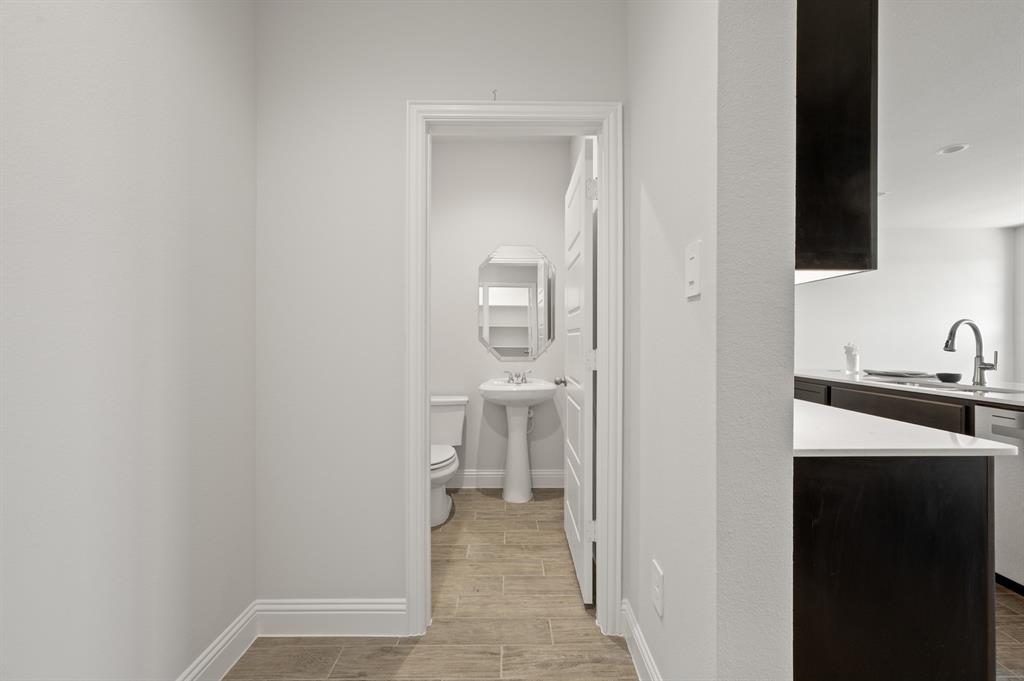 656 Sandiford Court Property Photo 19