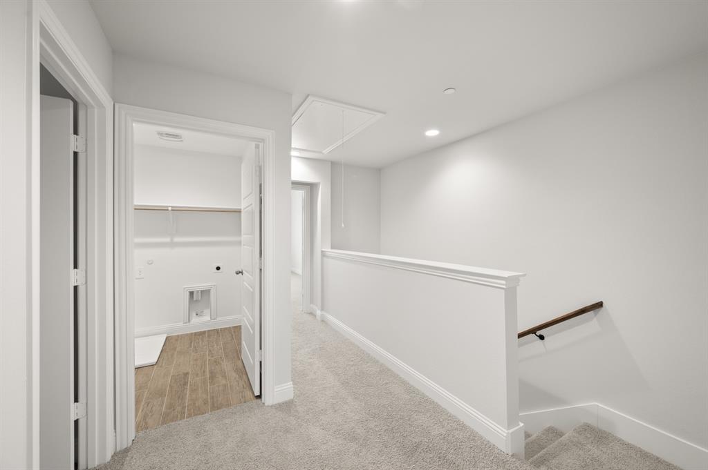656 Sandiford Court Property Photo 21