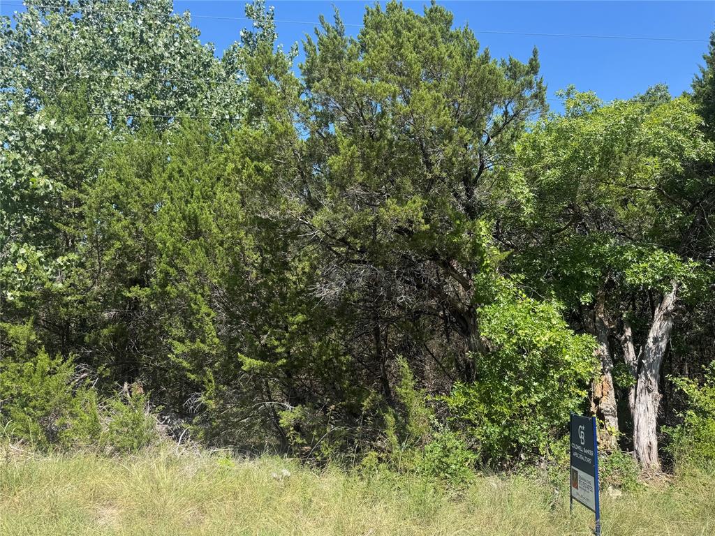 1516 S Chisholm Trail Property Photo 1