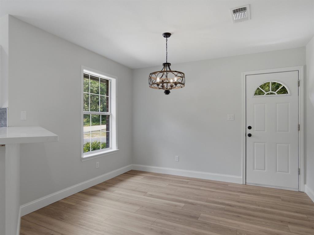105 E Foggle Street Property Photo 14