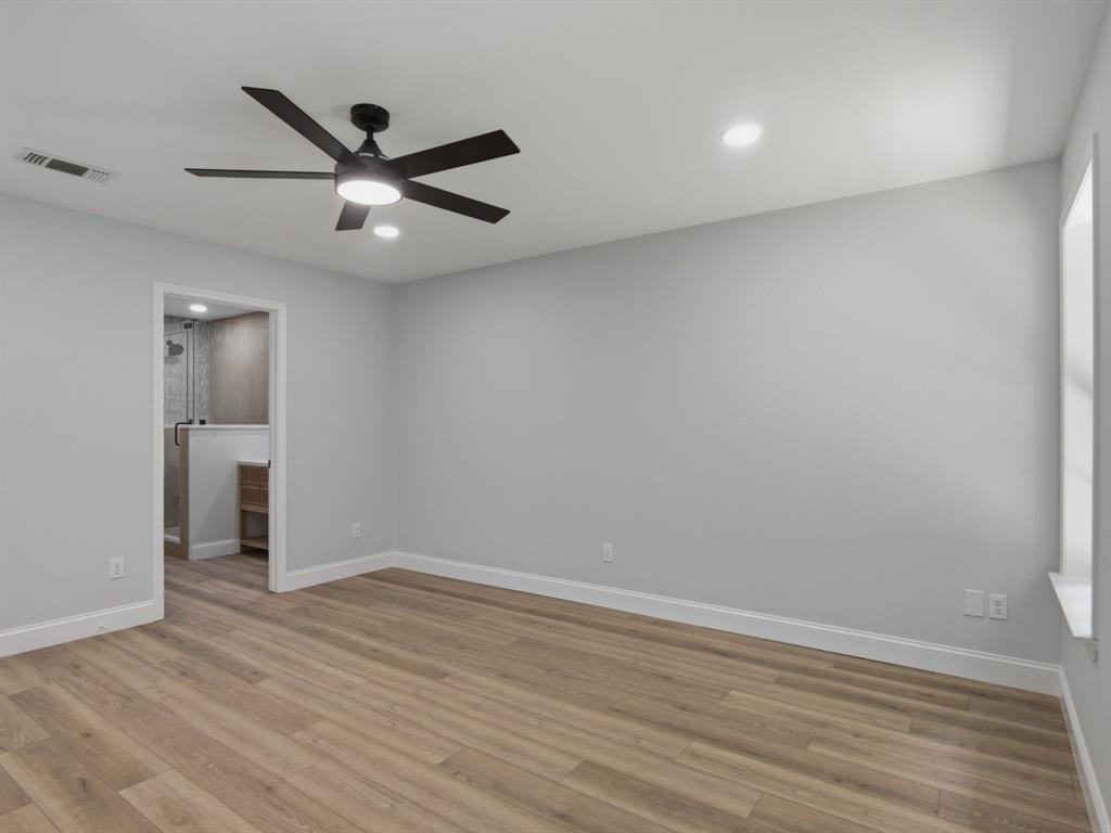 105 E Foggle Street Property Photo 17