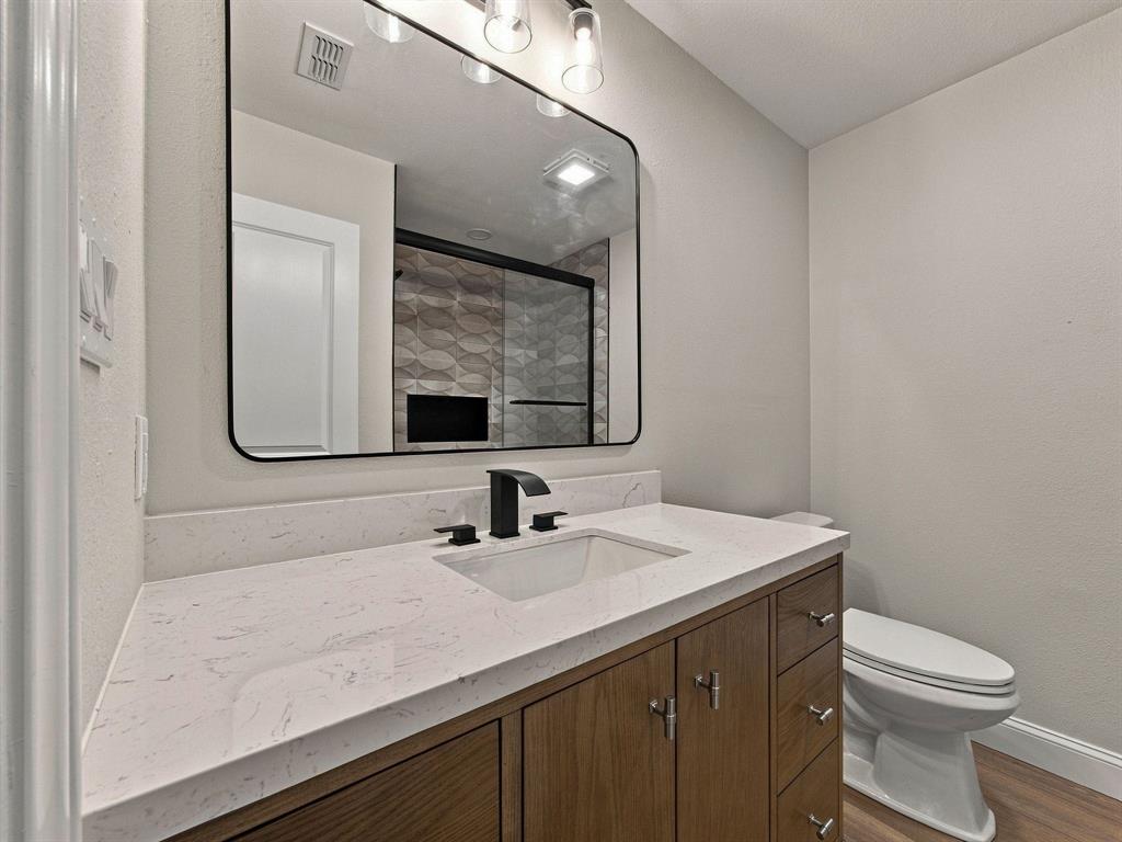 105 E Foggle Street Property Photo 21