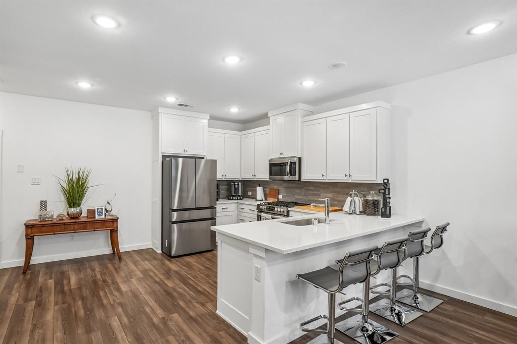 1333 Madison Avenue Property Photo 10
