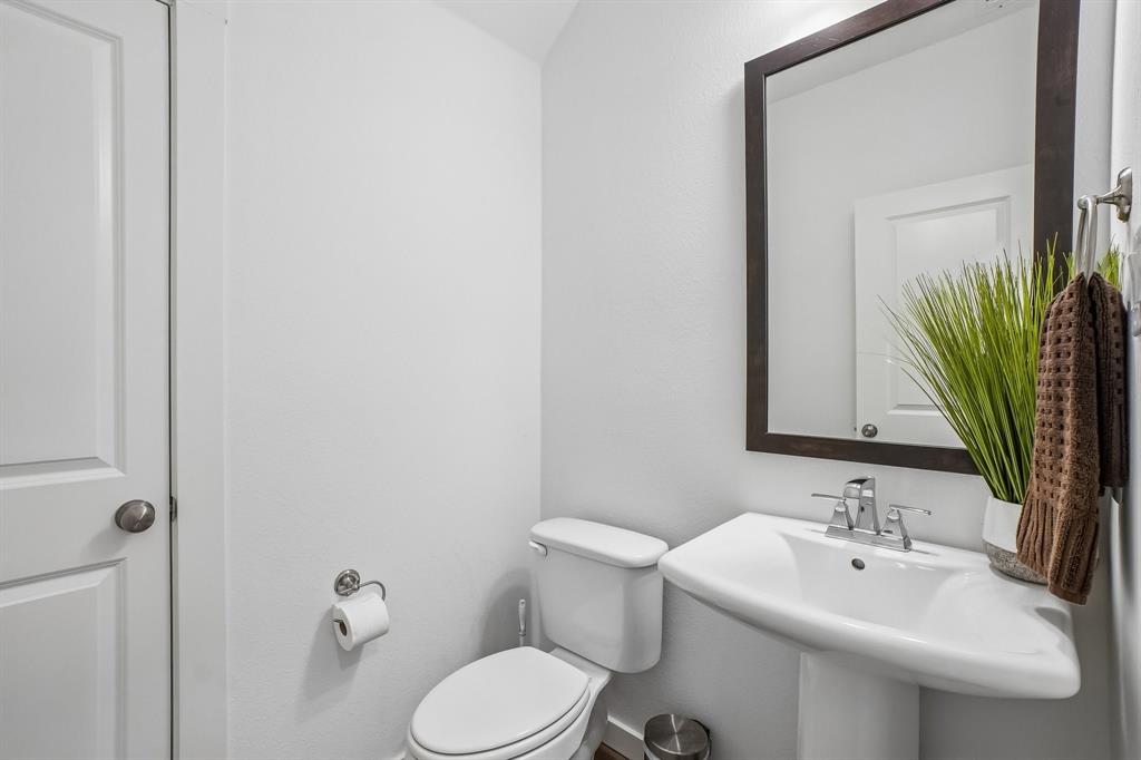 1333 Madison Avenue Property Photo 14