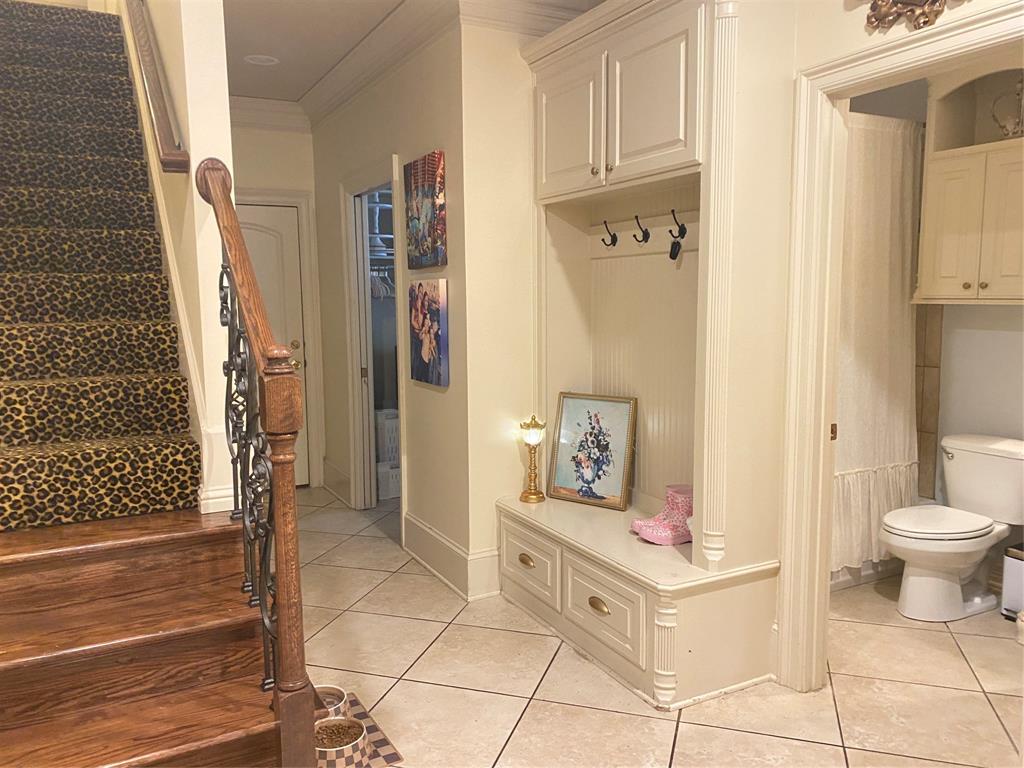1054 Rochel Drive Property Photo 19