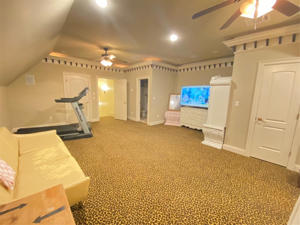 1054 Rochel Drive Property Photo 22
