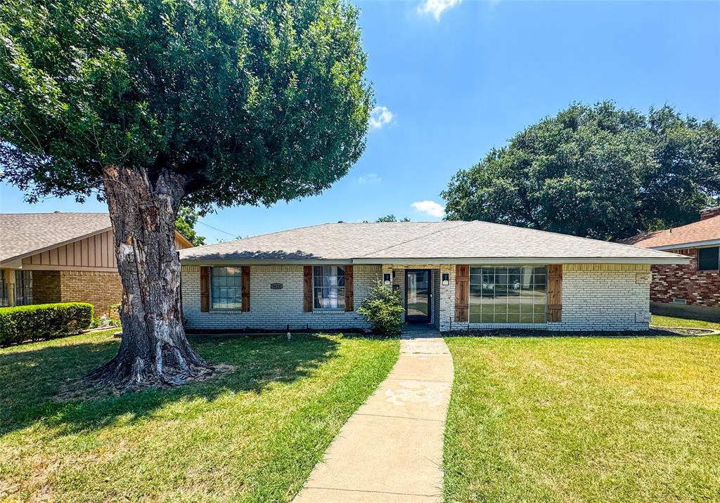 5620 Marblehead Drive Property Photo 1