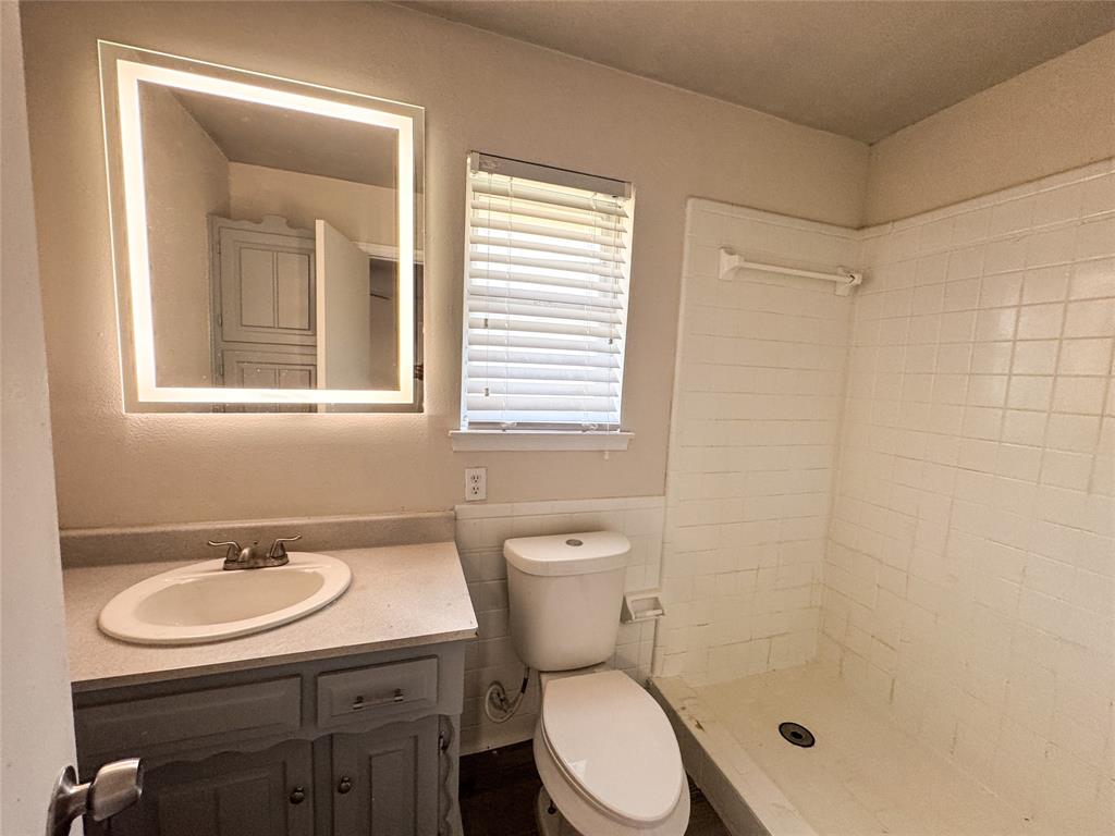 5620 Marblehead Drive Property Photo 14