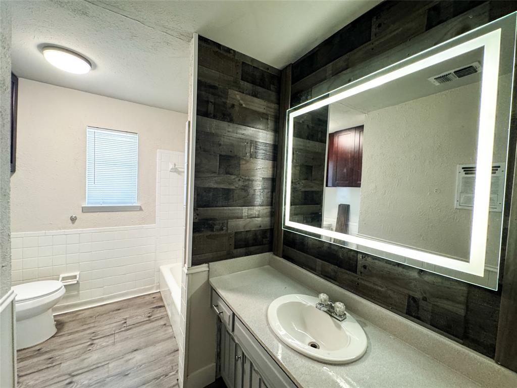 5620 Marblehead Drive Property Photo 17