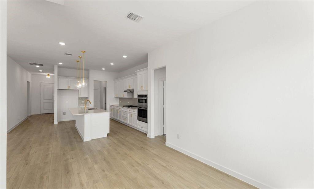 653 Tyronza Drive Property Photo 10
