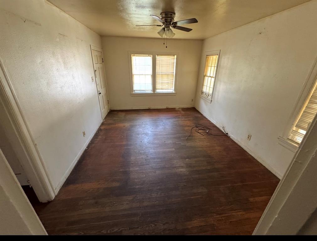 804 W Bridge Street Property Photo 5
