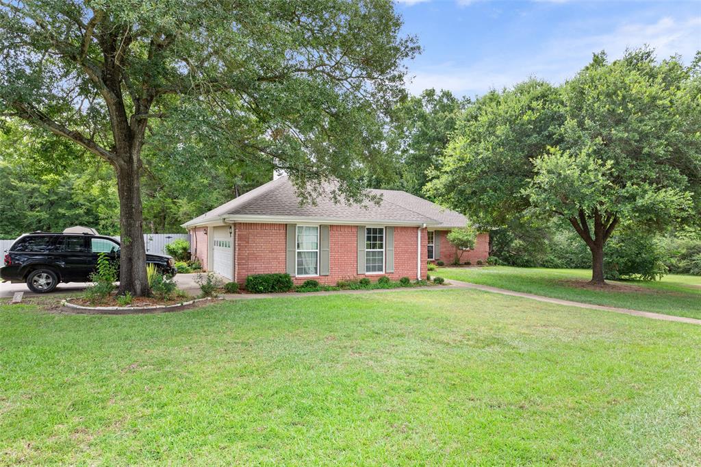 804 Canary Lane Property Photo 3