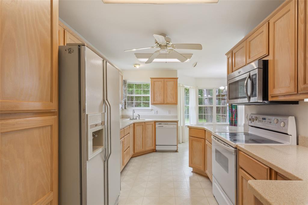 804 Canary Lane Property Photo 14