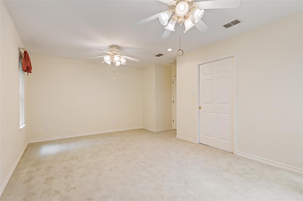 804 Canary Lane Property Photo 18