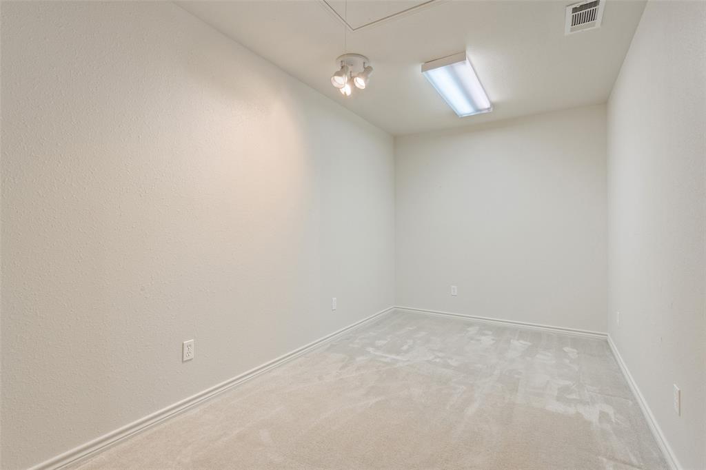 804 Canary Lane Property Photo 25