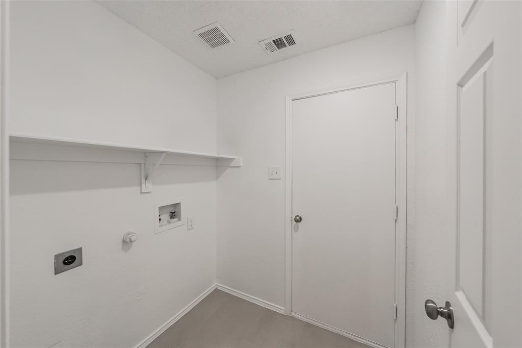 913 Mill Spring Drive Property Photo 29