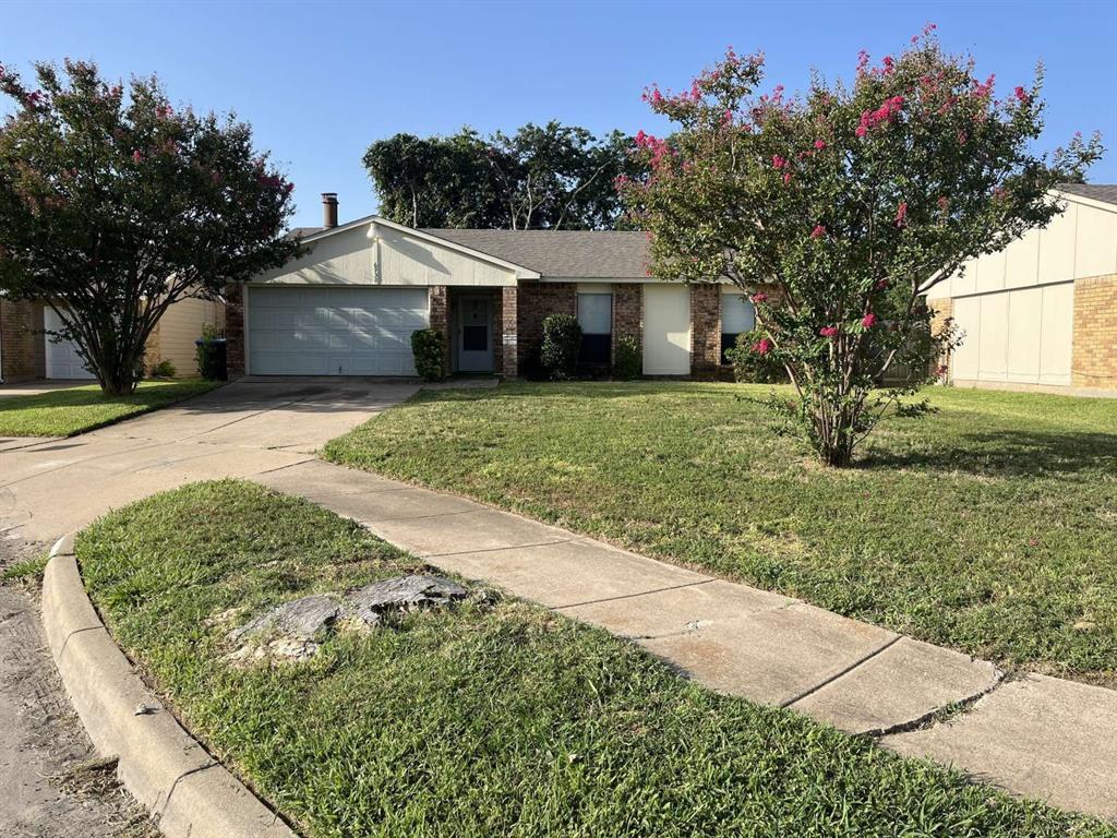 6932 Misty Glen Court Property Photo 2